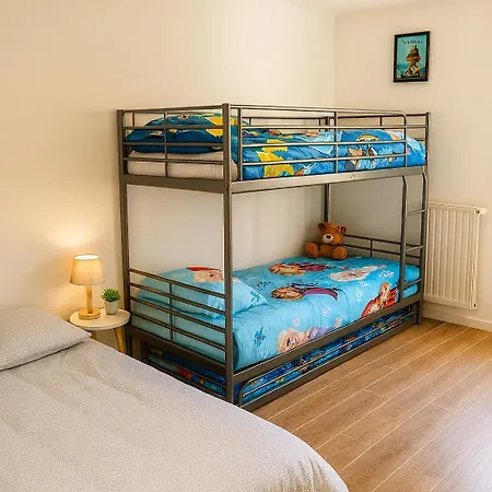 Disneyland Paris, 70m², Parking Prive * סאריס